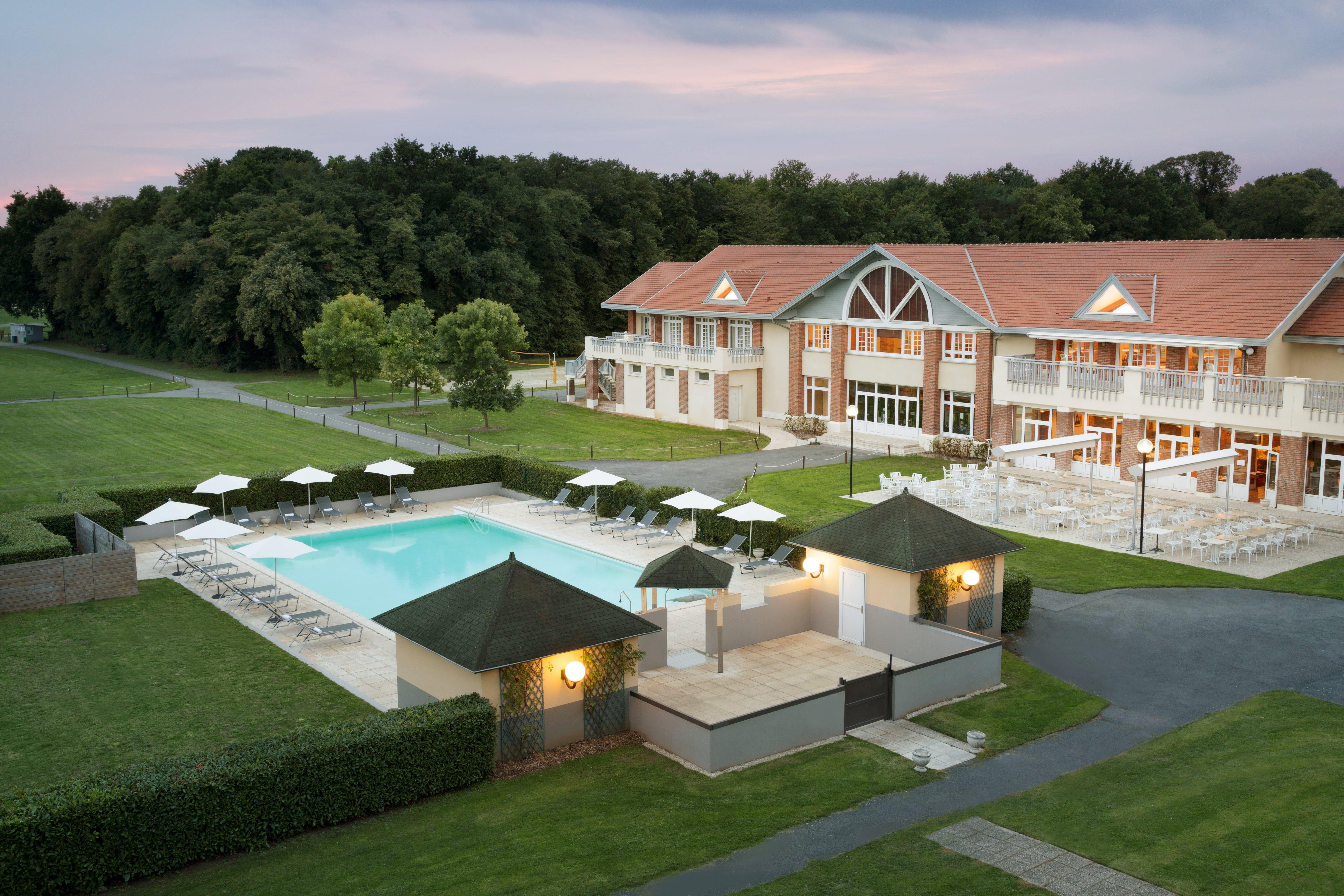 Mercure Chantilly Resort & Conventions (Adults Only) Exterior photo